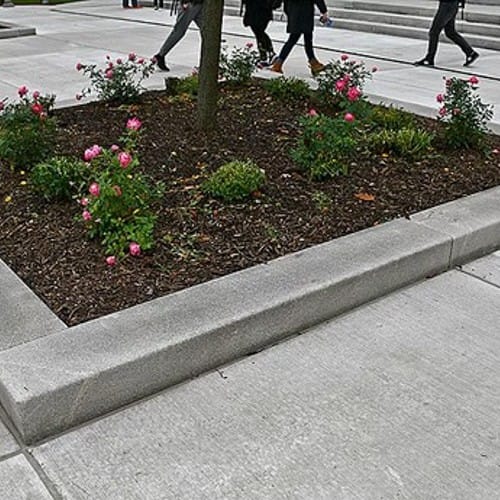 Vertical 5-to-8-Inch Granite Curbing preview 3