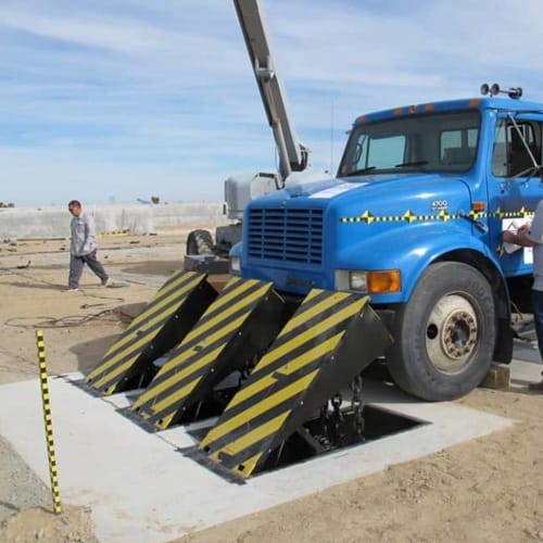 HD2055(EM) Wedge Barricade – M50/P1 Crash Rated Barrier