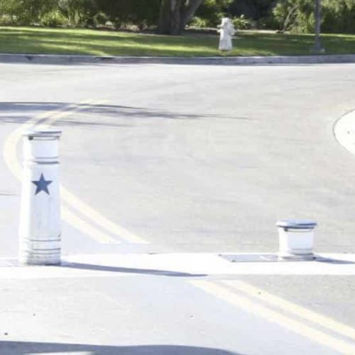 DSC800 Decorative High Security Bollards preview 1