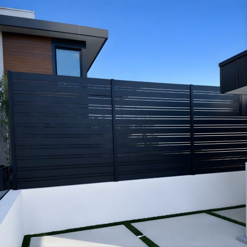Aluminum 20 Fence 2-way post preview 3