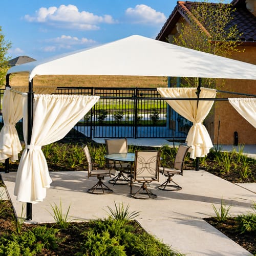 Pyramid Shade 20'x20'