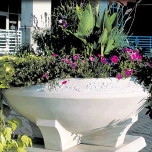 Carbondale Planter